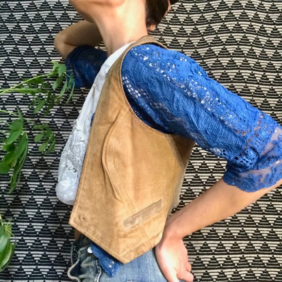 vtg suede altered vest - Picture 4 of 13